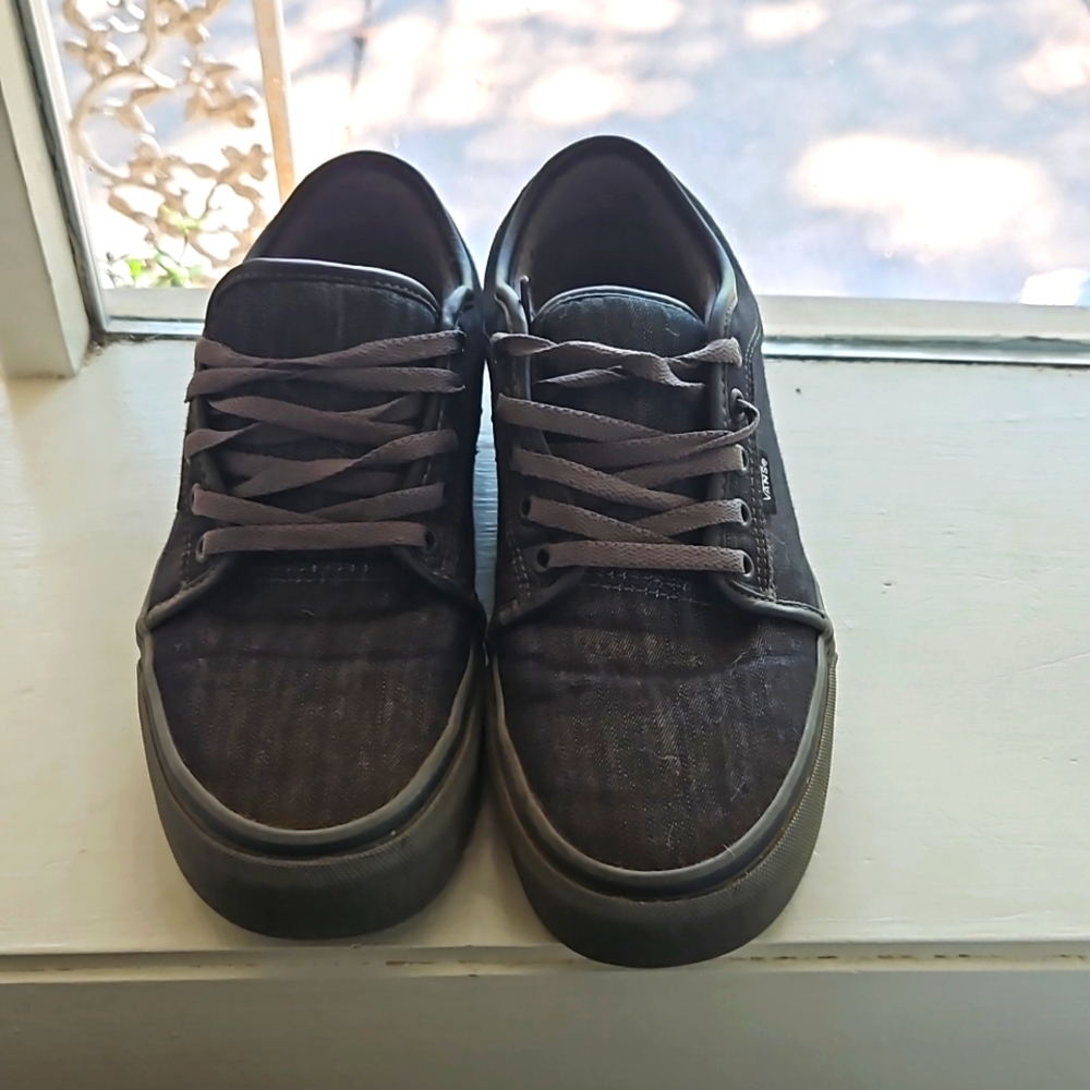 Mens low cut Vans